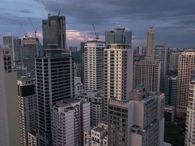 Lanjing Architectural Glass in Manila Skyrise Building